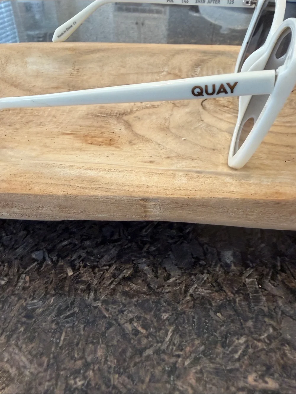 Quay Australia bold oversized